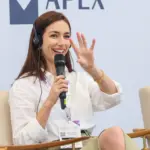 Lívia Padilha, Doutora em economia comportamental, pesquisadora do consumo de carne e host de podcasts sobre o agronegócio